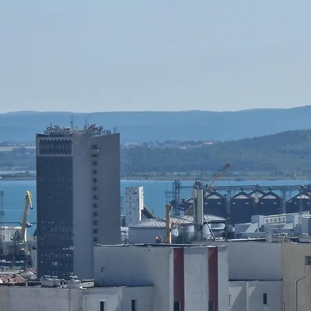 El Barco - Sunny In Lazur * Burgas City